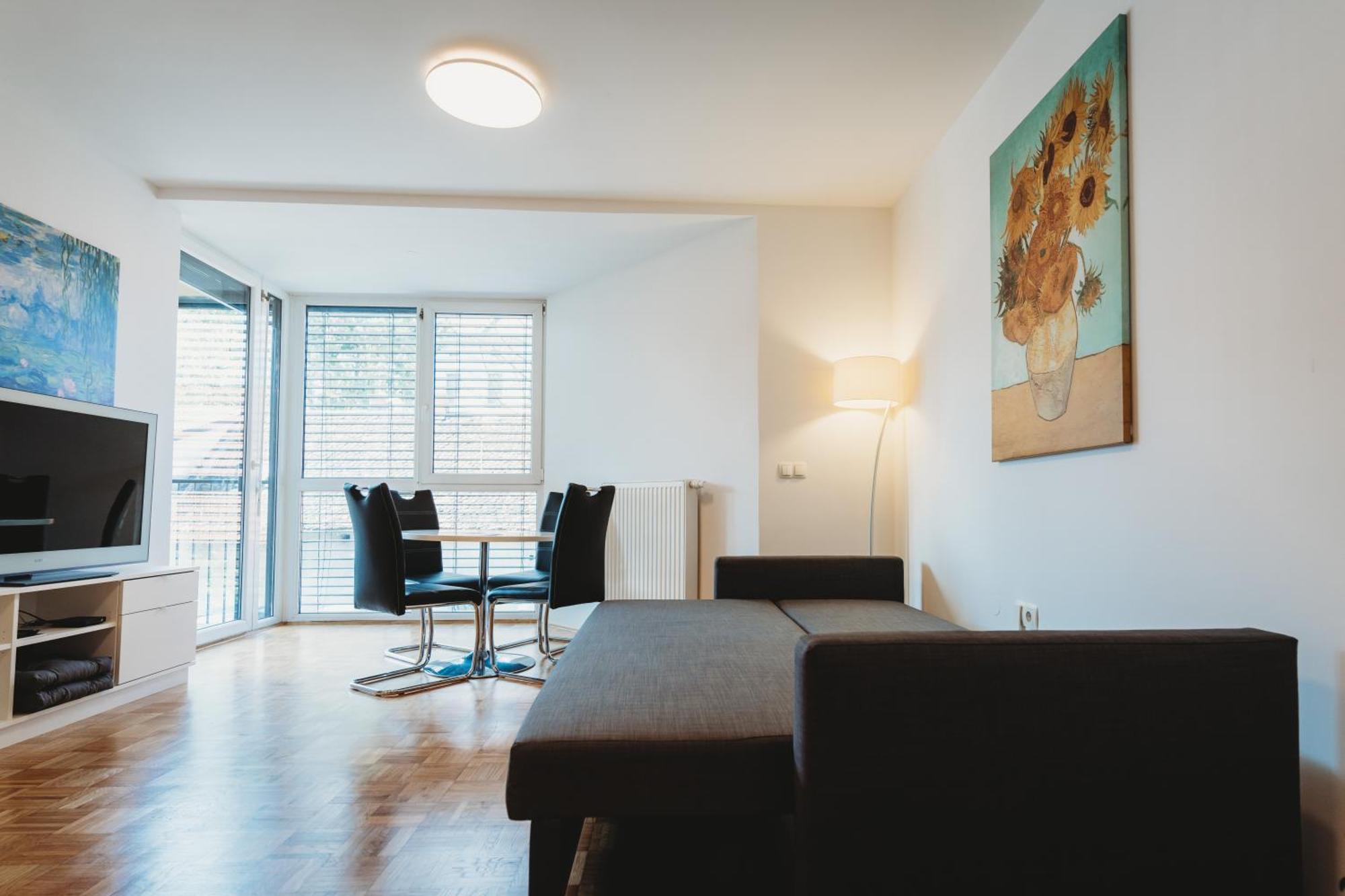 Peaceful Little Retreat, Spacious Free Garage Park Ljubljana Bagian luar foto